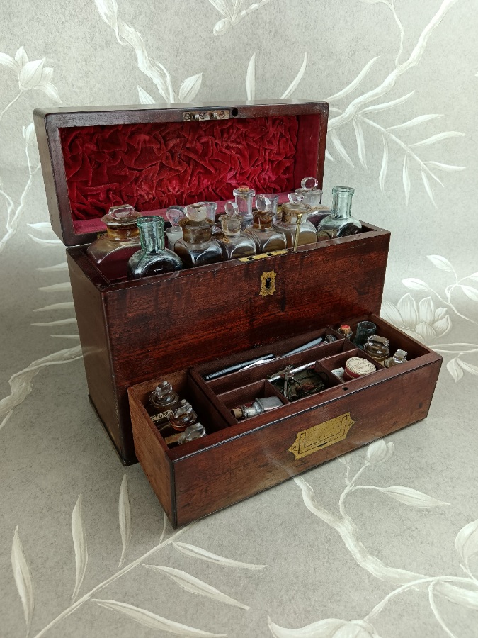 Fine Late Georgian Mahogany Campaign Travelling  Apothecary Chest (5).jpg